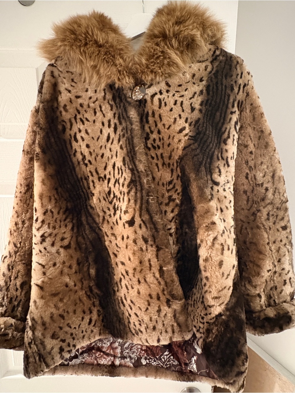 Vintage Plush Real Fur Hooded Coat in Brown - Picture 3 of 8